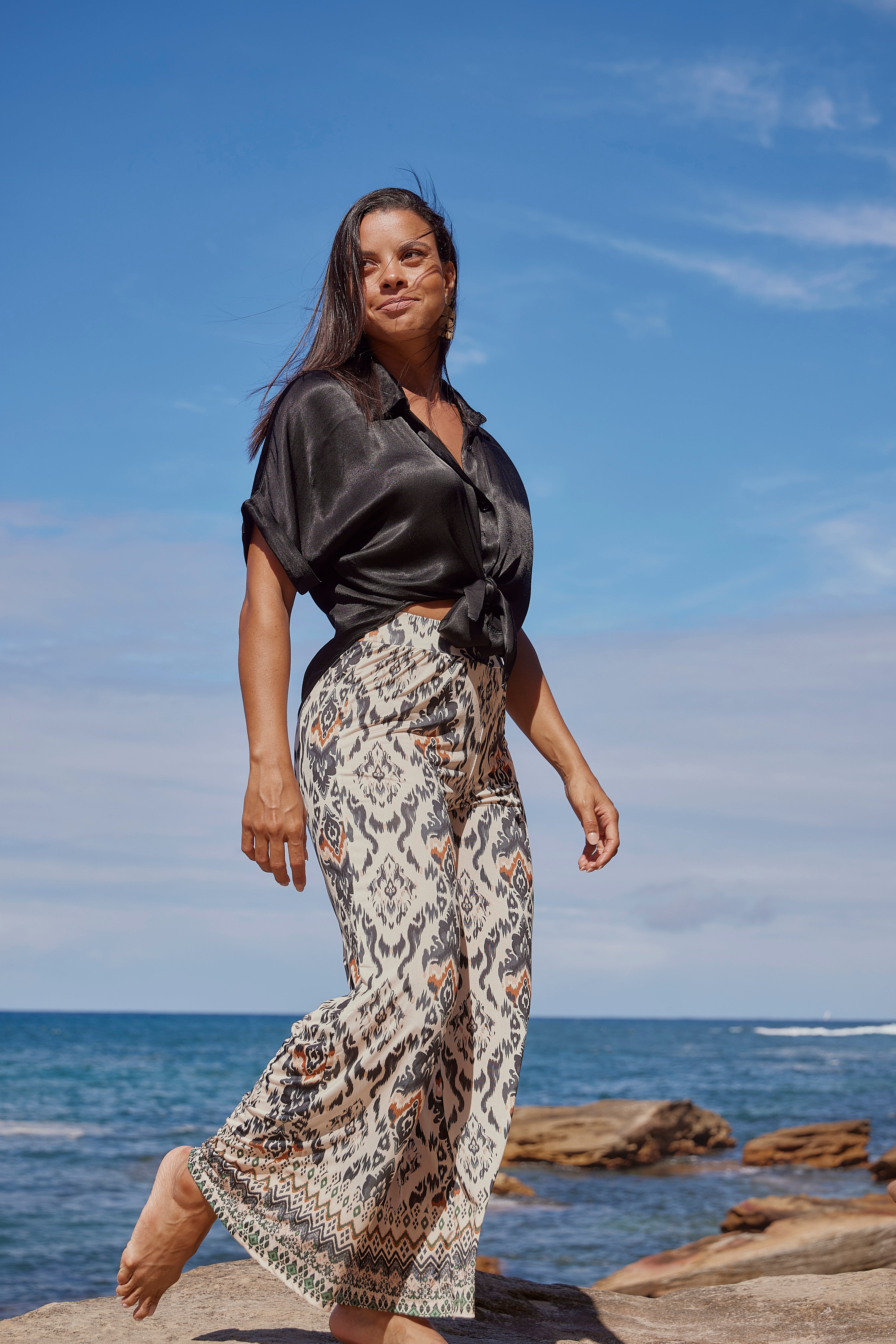 Elastic pattern bohemian pants
