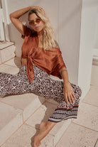 Elastic pattern bohemian pants