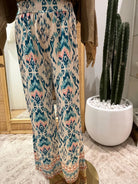 Elastic pattern bohemian pants